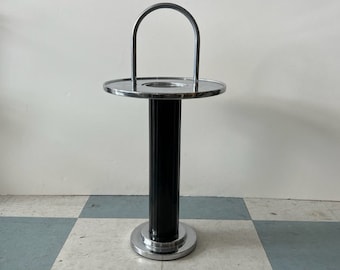Industrial Streamline Design Standing Chrome and Enamel Smoke Stand