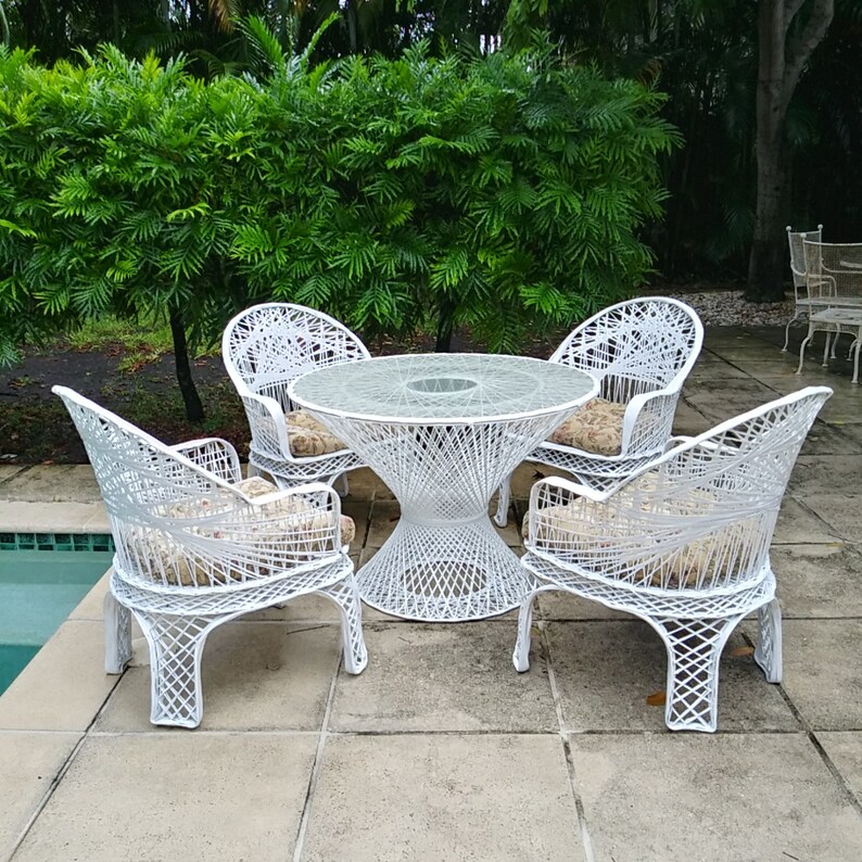 Red Rus Woodard Spun Fiberglass Table And Chairs Mid Century Modern Patio Furniture