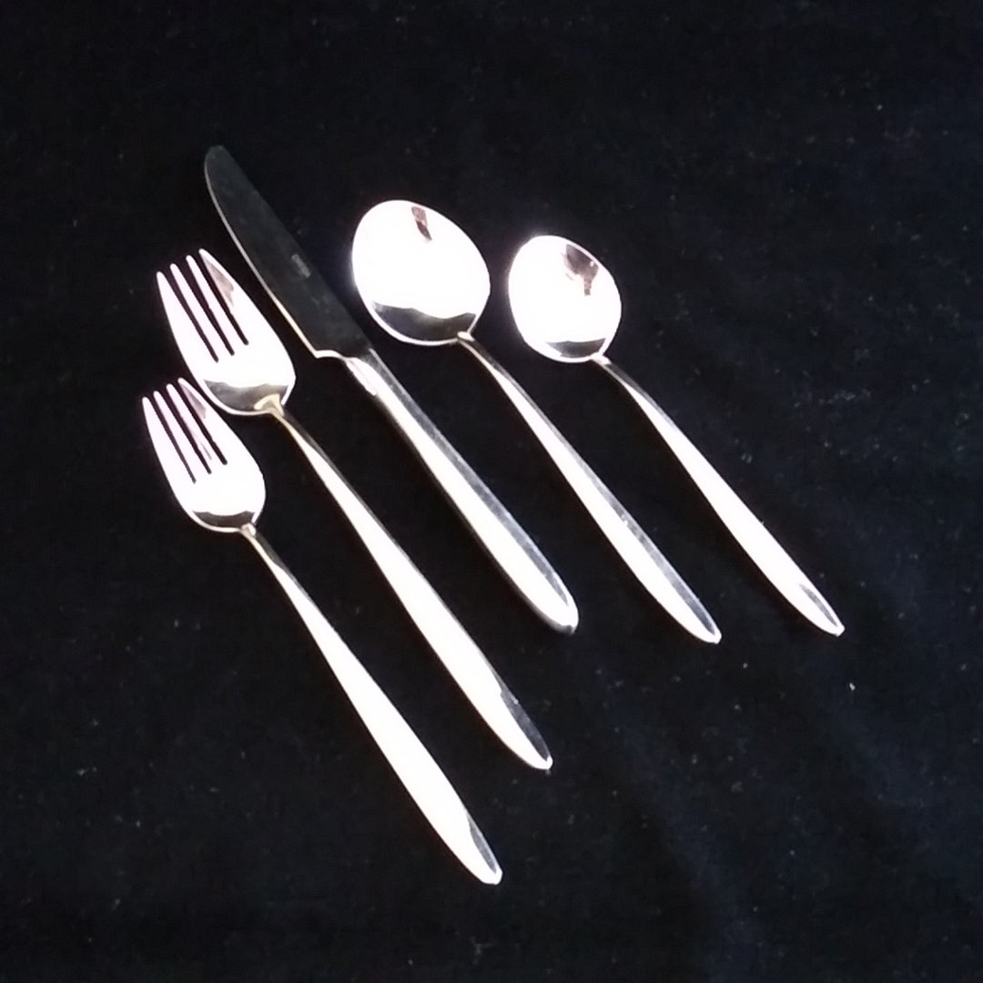 Essence by Oneida Minimalist Flatware Mid Century Modern Fifty One