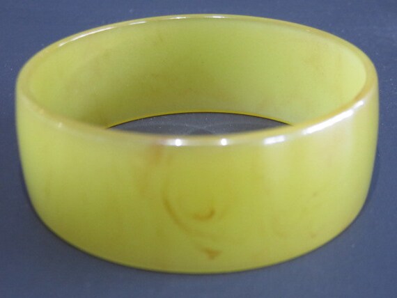 Vintage Mid Century Modern Bakelite Bracelet