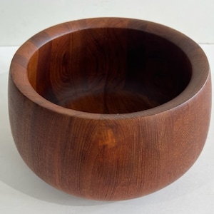 Jens Quistgaard Dansk International Designs LTD Teak Salad Bowl Mid Century Modern