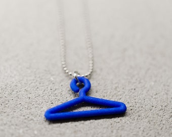 3d printed blue fashion pendant necklace designer blogger editor student shopping personal shopper sales assistant stylist girlfriend print