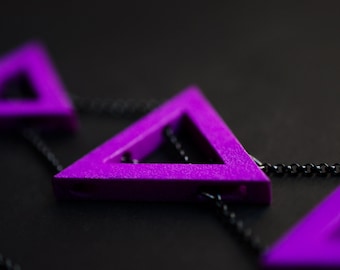 3 triangles geometric 3d printed jewelry purple necklace jewelry a black chains goes through the triangles creating unusual intersections