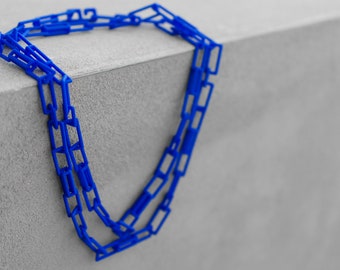 A 3d printed chain necklace with a geometric style. Unisex gift for architect or designer, earchitecture student, math or science teacher.