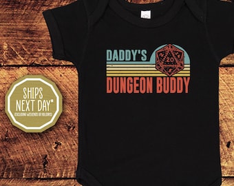 Compañero de mazmorras de papá, Calabozos y dragones, TTRPG, Body de bebé, Camiseta para niño pequeño