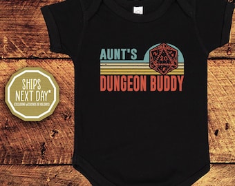 Compañero de mazmorra de la tía, Dungeons and Dragons, TTRPG, Body de bebé, Camiseta para niño pequeño