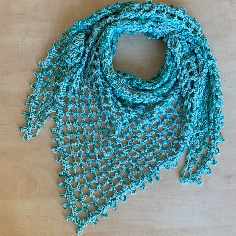 Crochet Triangle Scarf Pattern / Spring Scarf Tutorial / Etsy Australia