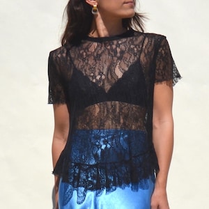 Vintage black floral lace see through ruffled short sleeved boho top.one size