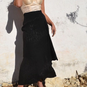 Black jacquard art deco high waist 80s stock chic maxi skirt.size GB 10 USA 6