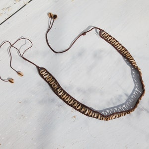 Ceinture à nouer coquillage marron/crème tissée à la main. image 1