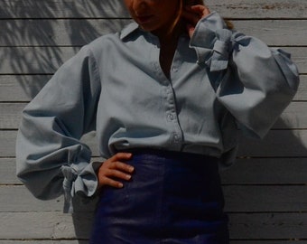 Vintage light blue denim cotton puff sleeved button down collar shirt.size L