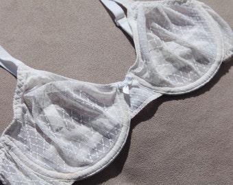 Vintage deadstock white stretch tulle bra,underwear top. 70 B