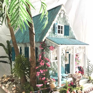 The Sanibel Cottage Dollhouse