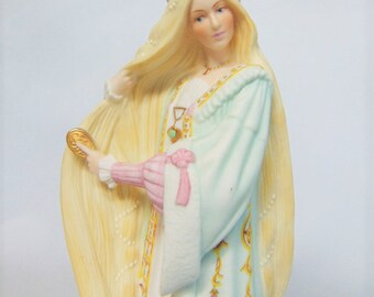 Cocatoo Lenox Rapunzel