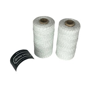 NEU (2) Divine Bakers Twine 100% Baumwolle 200 Meter 4-lagig Weiß Grüner Faden Neu mit Etikett