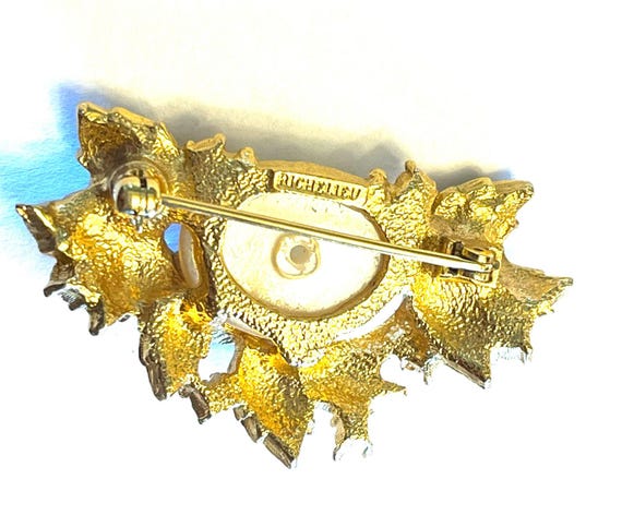VTG Richelieu BROOCH Gold Rhinestone & Faux Pearl… - image 3