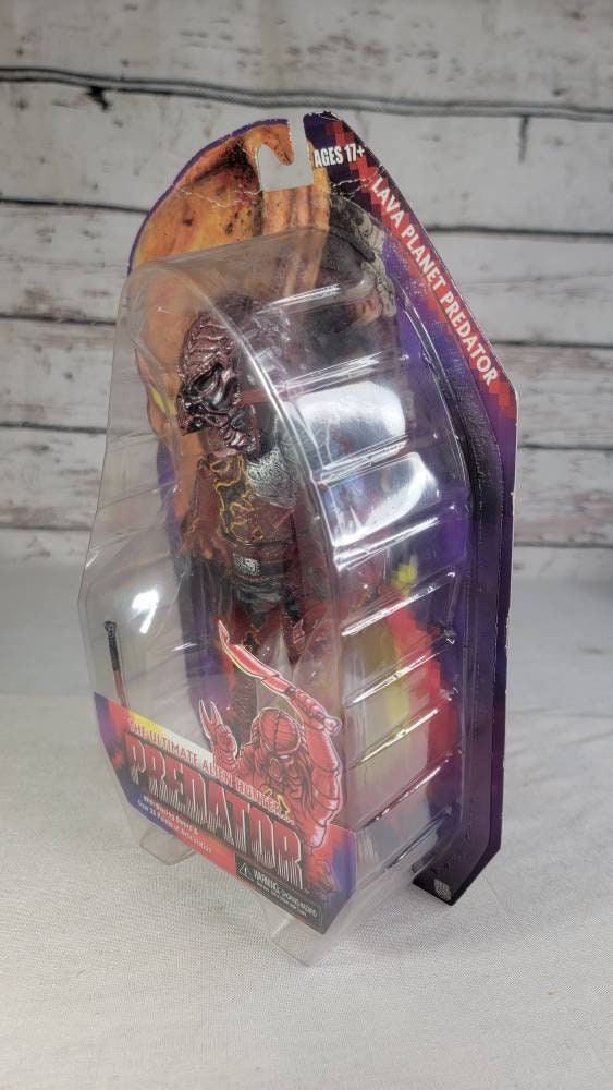 Neca Series 10 Kenner Tribute Lava Planet Predator 7