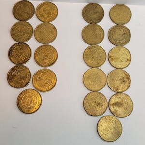 Chuck E. Cheese (21) 1995&1996 Vintage Coins Tokens Prize Tickets 1990s Helen Hunny Pasqually Mr. Munch Dr. Zoom Arcade Machine Ticket Prize