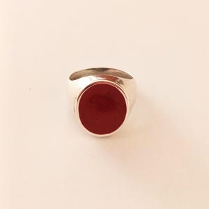 Anel Chevalier, anel de sinete oval, anel de chevalier oval, anel de prata feito à mão, anel de prata, anel de sinete, anel fúcsia, anel bordô