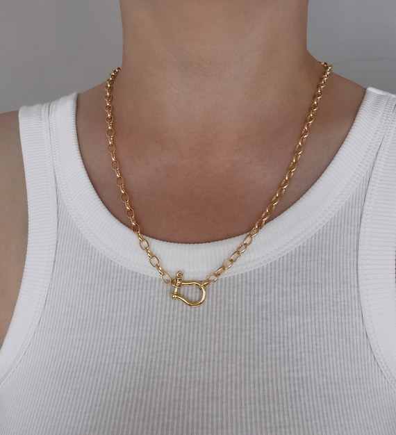 Gold Horseshoe Shackle Necklace: Charm Holder Clasp - Etsy