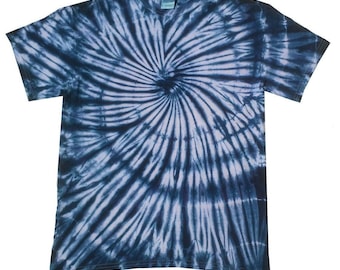 Purple Fractal Spiral tie dye t shirt, hand crafted in the U.K
