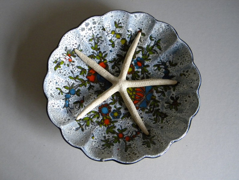 Mid Century ITALIAN Art Pottery Artistic Floral Composition Vintage Wall Plate by FRANCO RUFINELLI Fat Lava Glazed Ceramic