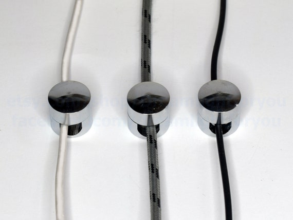 Organizador de cables cromado Clips de cables de metal Clip de cables para  escritorio de trabajo Clip de gestión de cables Botones Organizador de cables  Guarda cables Guarda cables -  España