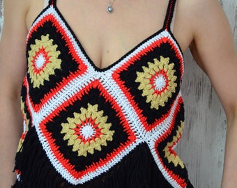 Top corto de crochet con cuadrados de abuela: flecos bohemios, camiseta de tirantes para festivales de verano, ropa de playa