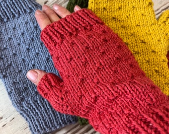 Merino wool mittens, Hand knitted gloves women, fingerless gloves, wrist warmers, wool mittens, gift for girlfrieng, texting gloves