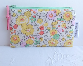 ZIPPERED COIN PURSE, small zipper pouch, fabric coin purse, zippered notions pouch, Liberty of London "Betsy" fabric