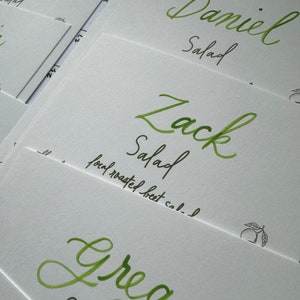 Ręcznie pisane menu z ilustracjami | Wesela | Wydarzenia specjalne | Baby Showers | Zabawne, kolorowe kolory |