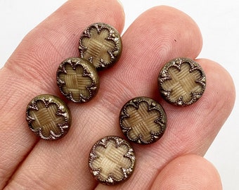 Antique buttons in glass and metal, set of six.