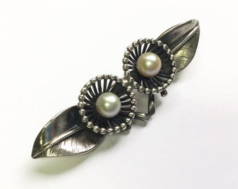 Vintage, mid century, silver and pearl brooch, possibly Scandinavian.