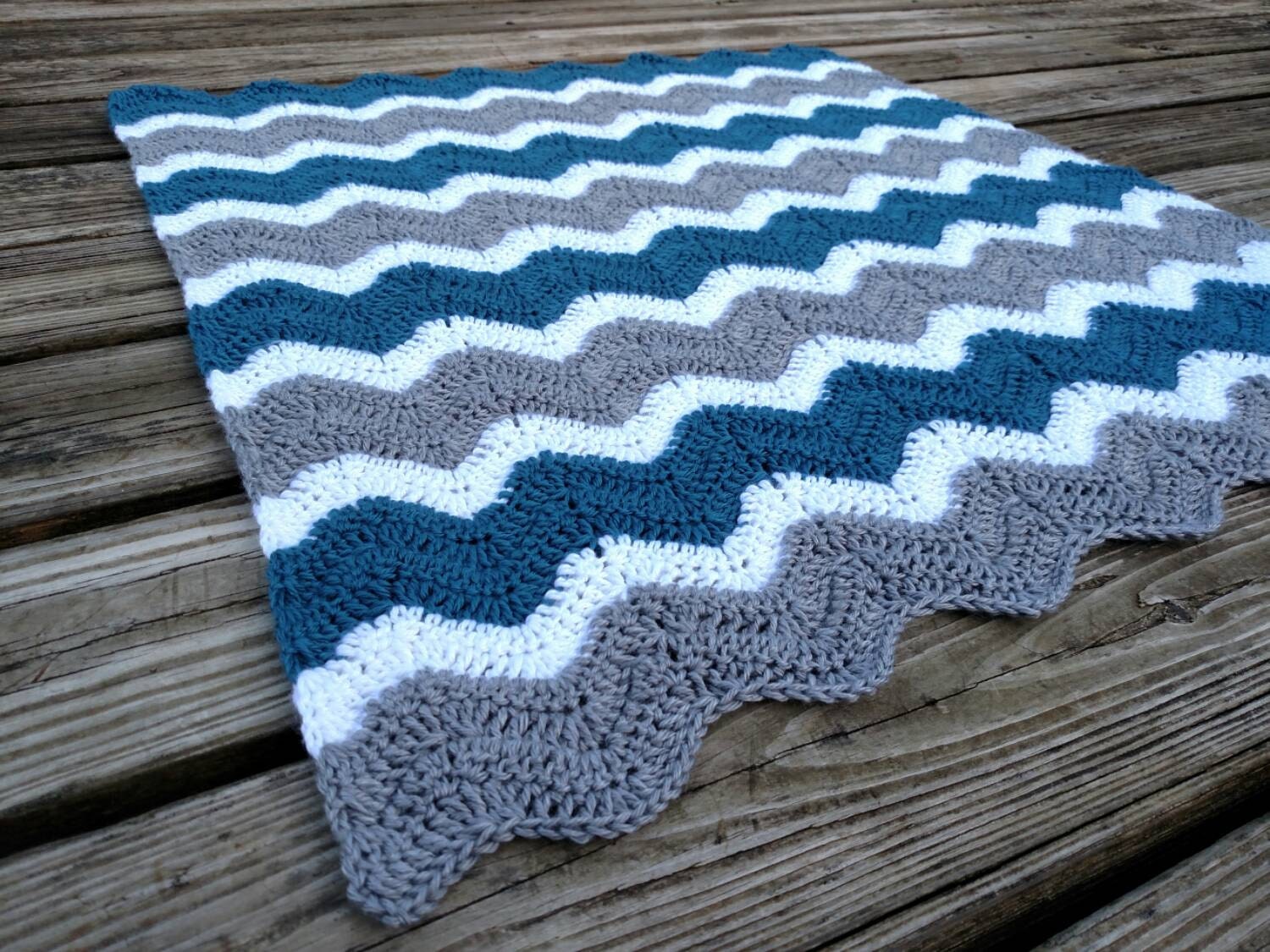 Crochet Chevron Blanket Ocean Blue Grey And White Zig Zag Etsy Crochet Chevron Blanket Ocean Blue Grey And White Zig Zag Etsy