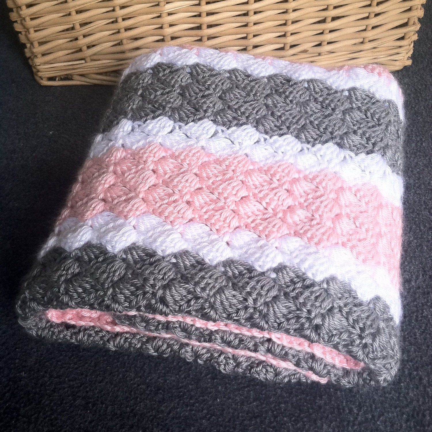 Knitted Blanket S00 - New - For Baby