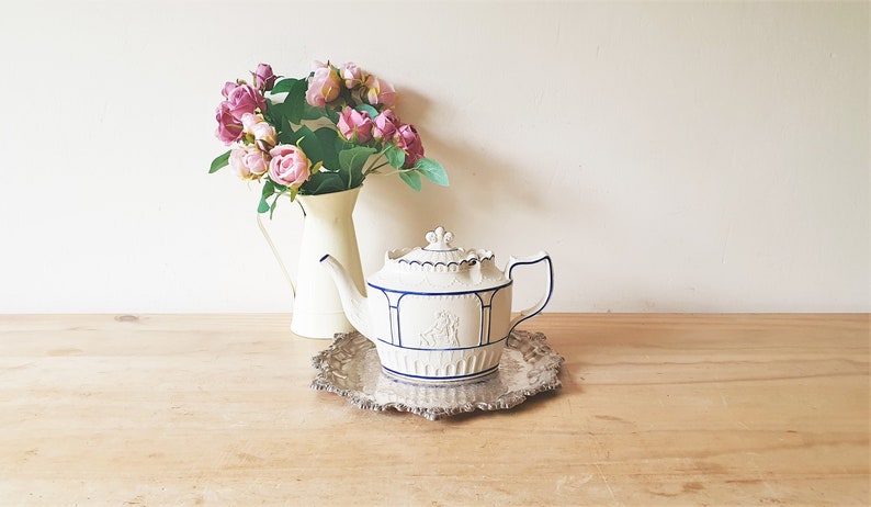 Rare early c1800 Castleford Teapot, White and Blue Bisque Porcel Rare early c1800 Castleford Teapot, White and Blue Bisque Porcel