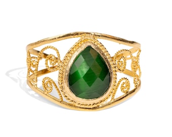 Vintage Green Cat Eye Chunky Cuff Bracelet