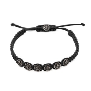 Pulsera de hombre tejida con flor de lis