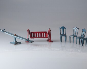 Cast Iron Kilgore dollhouse furniture
