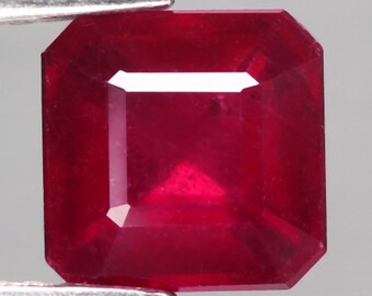 Quality Natural Ruby 3.6 carats 7.9 X 7.8 X 5.2 MM.