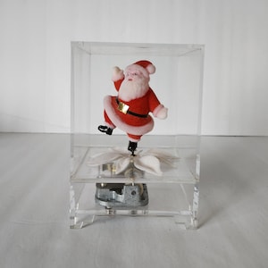 Vintage Santa Music Box: Berman and Anderson Inc. Rotating Santa