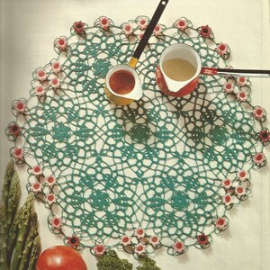 Vintage Lacy Doily Centre Piece with Daisy Edging Crochet PDF Pattern