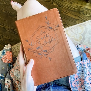 PERSONALIZED ESV/RVR (English/Spanish) Bible - Santa Biblia with Floral Wreath - Add a Name to Lower Right Corner
