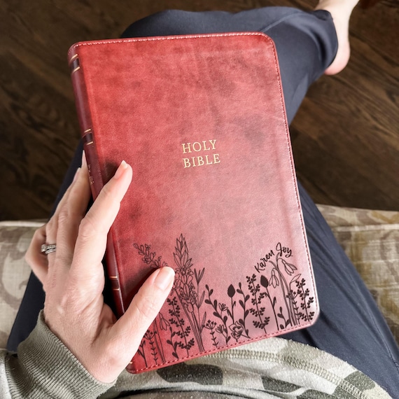 PERSONALIZED NKJV Reference Bible - Holy Bible With Wildflowers
