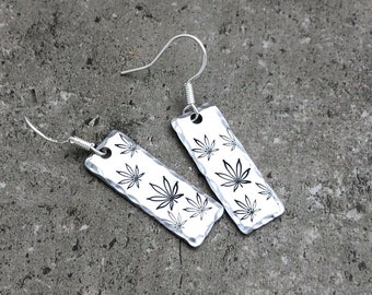 Silber baumeln Topf Blatt Ohrringe Cannabis Geschenk für Stoner Marijuana Blatt Unkraut Topf Kopfschmuck Pothead Ohrringe legalisieren es Topf Zubehör