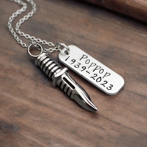Knife Urn Necklace Personalized Cremation Jewelry Men&#39;s Necklace For Ashes Hand Stamped Personalized Memorial Necklace Bereavement Gift Urn