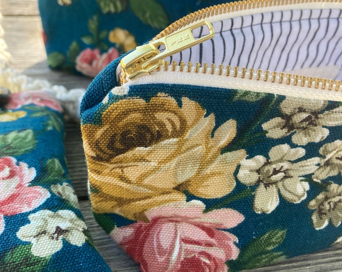 Pencil case in old floral cotton - “BURANO”