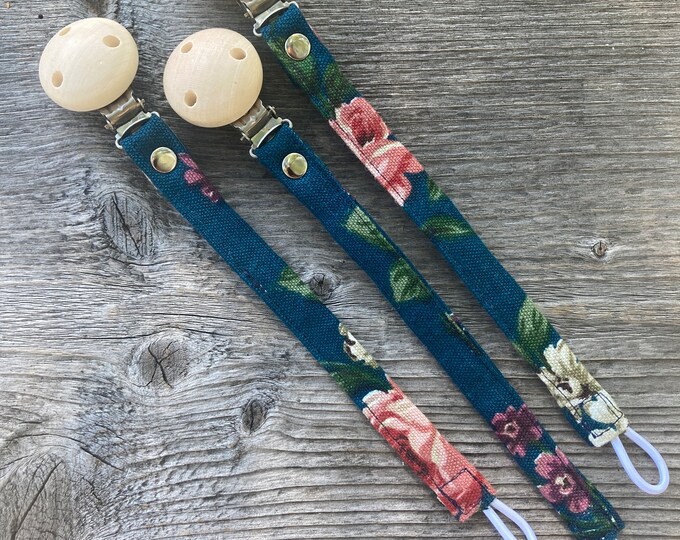 Pacifier clip in old floral cotton - “BURANO”