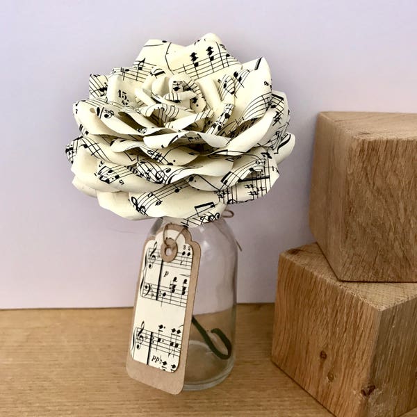 Sheet music flower 'Bloom in a bottle' with matching gift tag