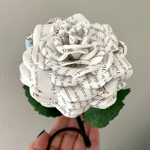 Charlie und die Schokoladenfabrik Blume aus geliebten Buchseiten, freistehender Regalsitzer, Ronja Dahl-Fan Bild 8